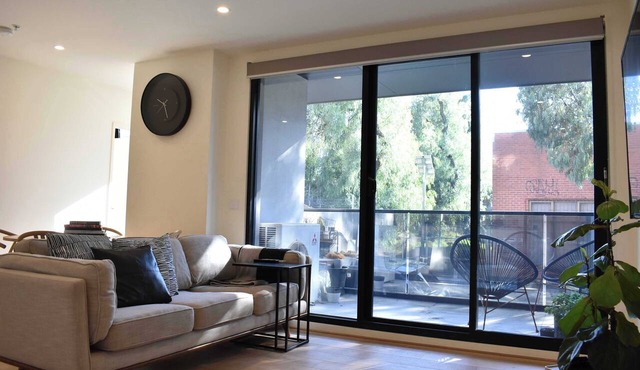 Charming 2BDR Apartment in Richmond close to MCG
