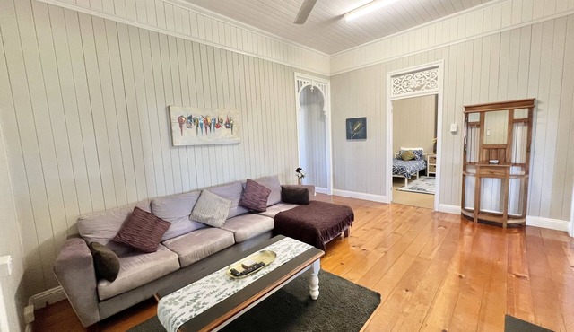 Childers charmer - with aircon, WIFI and modern luxuries