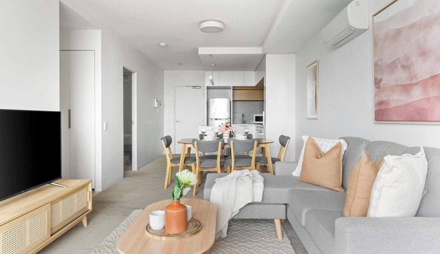 Comfy 2BR Apt Near the Yarra River