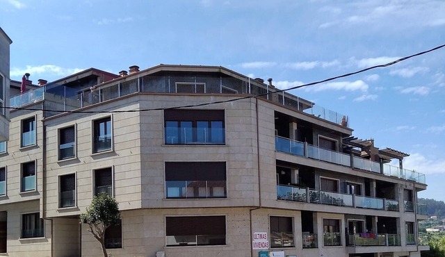 Costa Morrazo apartment, beaches and restaurants