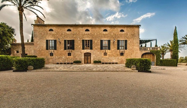 Countryside villa with terrace