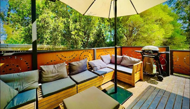 Cozy 5 br home in a central location to everywhere