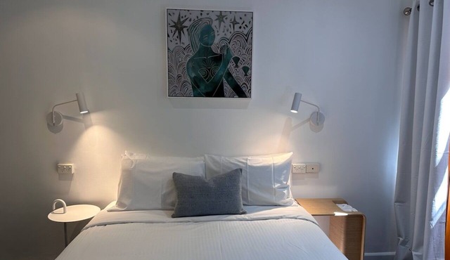 Cozy Queen Studio at MAC St Kilda - Acland