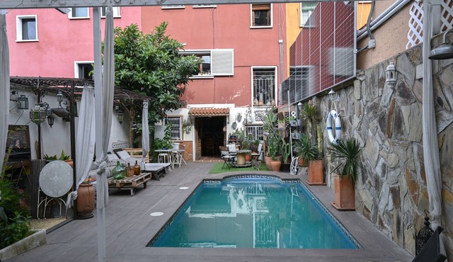 Cozy studio with pool in Ciudad Lineal