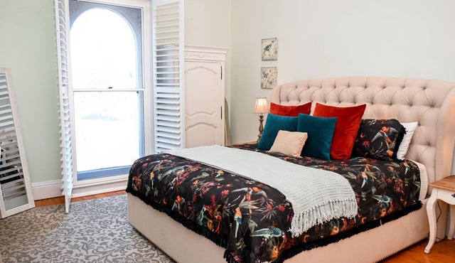 Deck Quarters - King Suite with Spa