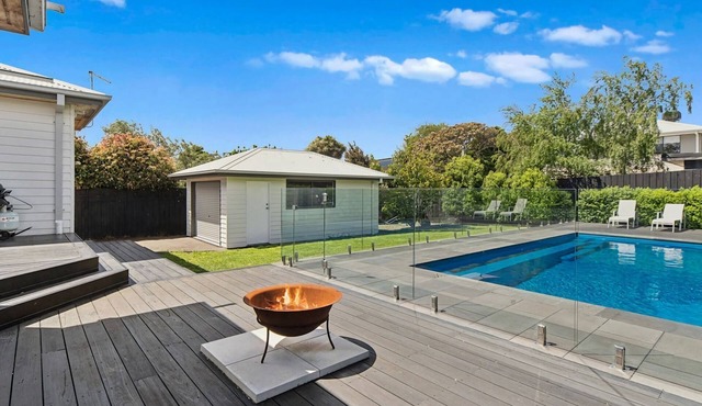 Dromana Drift Pool Retreat