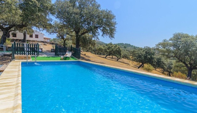 El Cortijo de Camama Villaviciosa de Córdoba by Ruralidays
