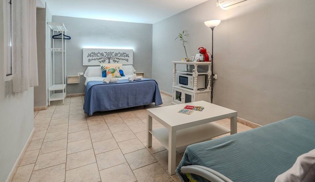el jardin room la calleja