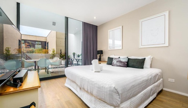 Elegant Apartment in Kingston Foreshore - Hosted by Canstay
