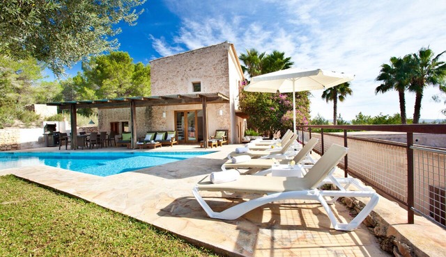 Embedded in Nature and with Pool - Villa Can Rafal
