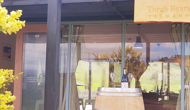 Ese vineyard cottage, family friendly 30mins from Hobart CBD