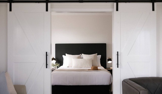 Esplanade Apartments | Ocean View Beachfront | West Beach