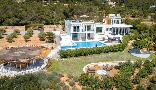 Exclusive Luxury Villa Retreat in Es Cubells, Ibiza