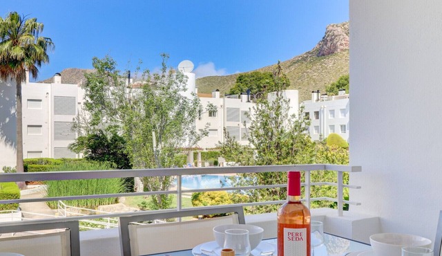 First floor apartment in Bellresguard complex, with pool, near the beach in Puerto Pollensa
