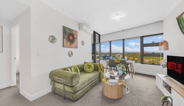 Free-spirited Stay at Olympic Park