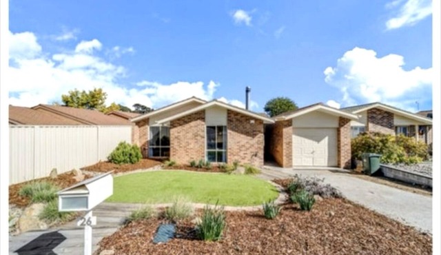 Fully furnished 3 bedroom home/Flexible stay1-6 months Banks ACT