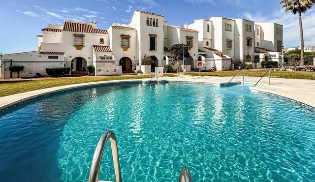 Gorgeous home in Casares with swimming pool