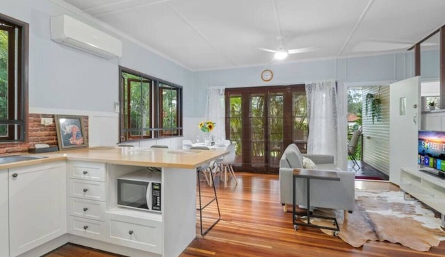 Great Location Cute Family Home, beautiful nature