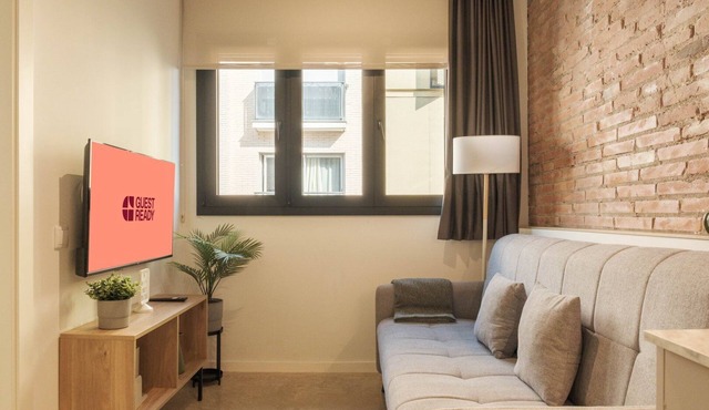 Guest Ready - Fira Barcelona Modern Apartments