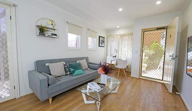 Hidden Gem 1-Bedder in Box Hill Prime Location