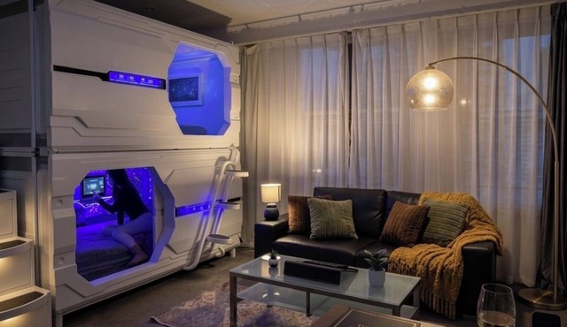 High Tech Living | Walking Distance City