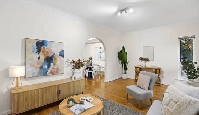 Hills Retreat with City Convenience