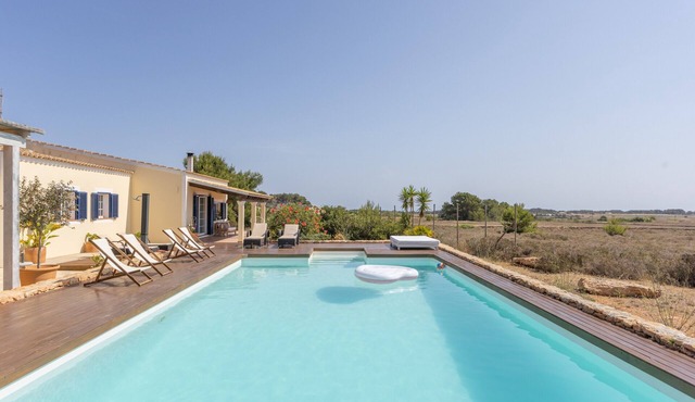 Holiday Home 'Can Juan Pedro' with Sea View, Wi-Fi and Air Conditioning