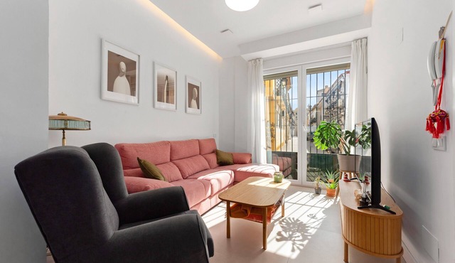 Holiday Home 'La Casa Del Pan' with Balcony and Wi-Fi
