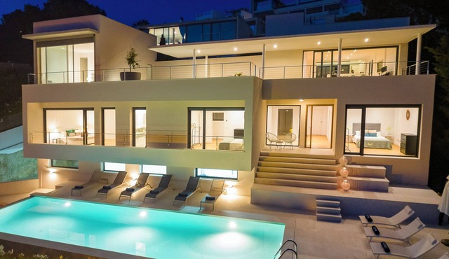 Ibiza Town Modern Villa, Sleeps 10