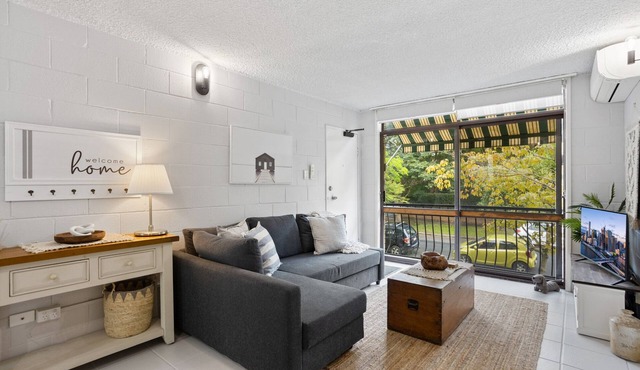 Inner City Apartment Living in Quiet Location