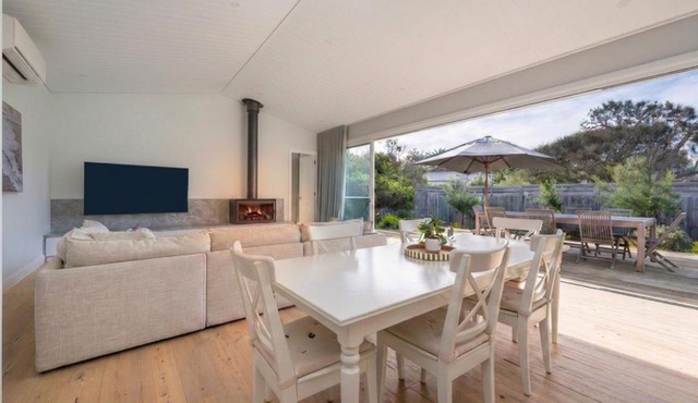 Koonya Modern Luxury Retreat - Blairgowrie Oasis