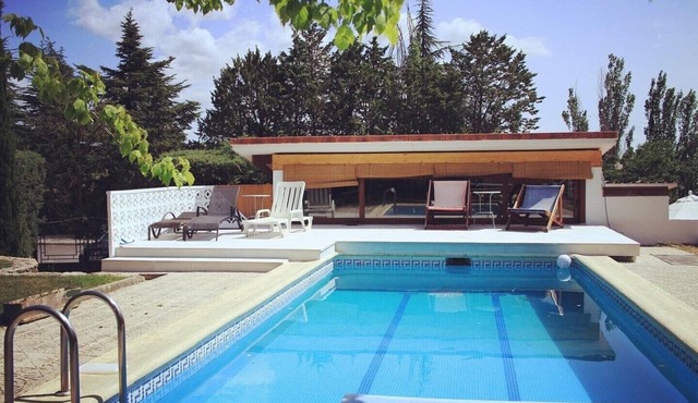 LAKE HOUSE WITH PRIVATE POOL. 30 MINUTES FROM THE CENTER OF MADRID.