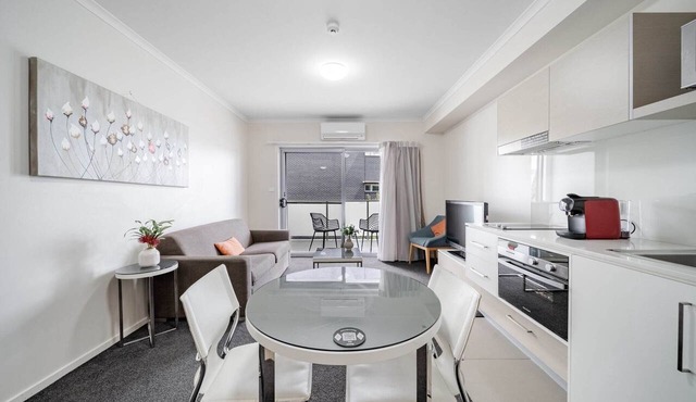 Lakeside 1-Bed with A/C, Parking & Balcony