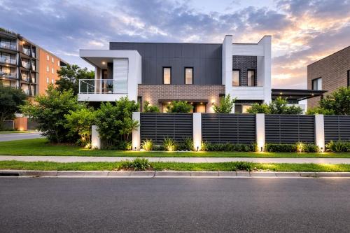 Large 5 Bedroom House Western Sydney Penrith