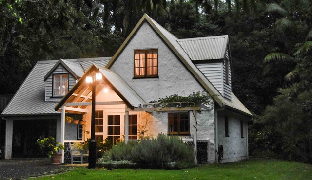Little Bird Cottage at Tamborine Mountain