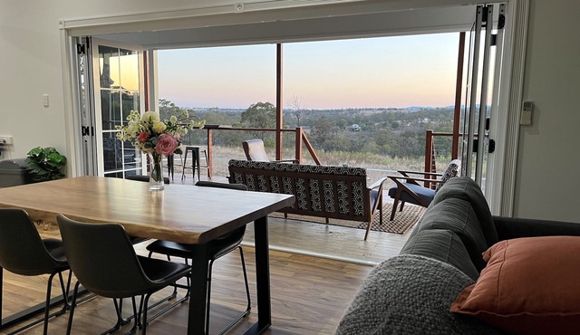 Luxury Rustic Country Retreat Stunning Views for Families