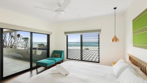 Macmasters Coastal Retreat - Heated Pool in Macmasters Beach