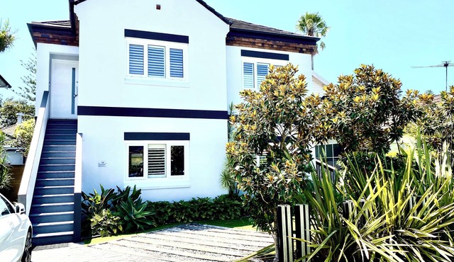 Manly Beach family retreat plus rare onsite parking
