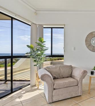 Mareblue Villa - Aldinga Beach - C21 SouthCoast Holidays