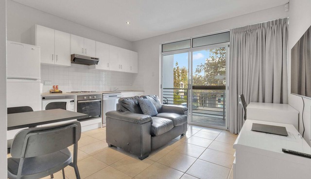 Mawson Lakes Hotel & Function Centre