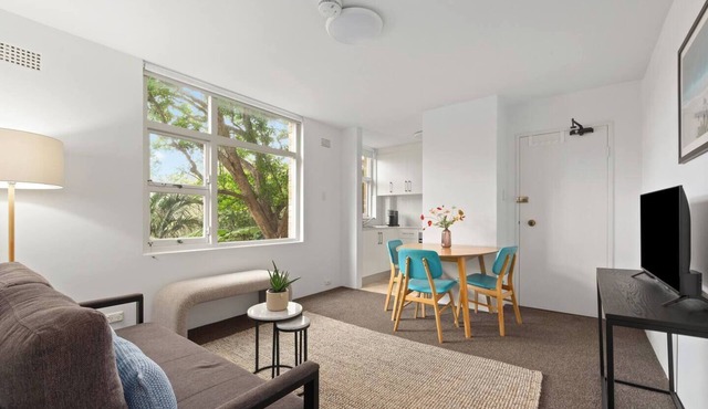 Minimalist Mosman Essential Stay near Beach and Zoo in Mosman