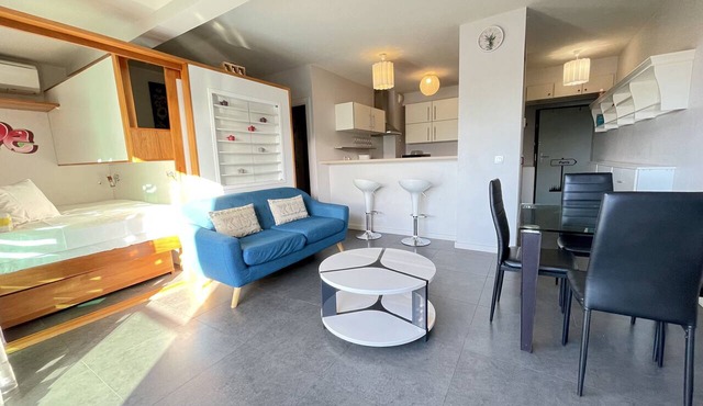 Moana Studio - downtown Papeete - WiFi/A/C/Netflix/parking - 3 people