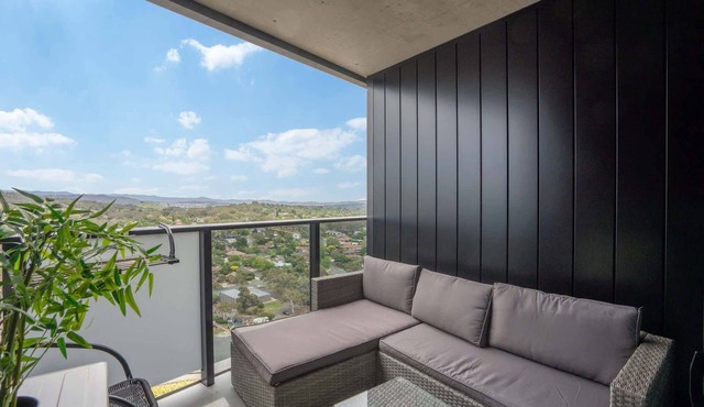 Modern 2-Bed Apartment with Premium Amenities