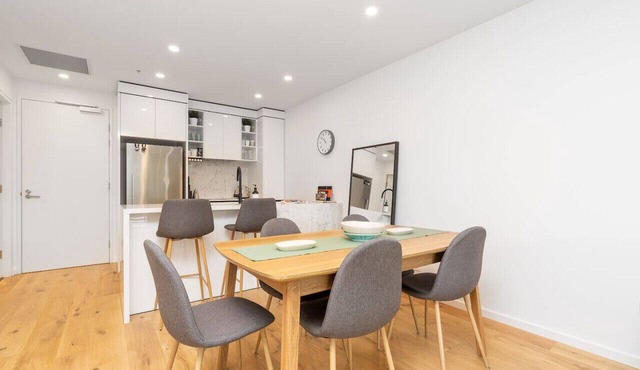 Modern 2BR Apartment in the Heart of the City