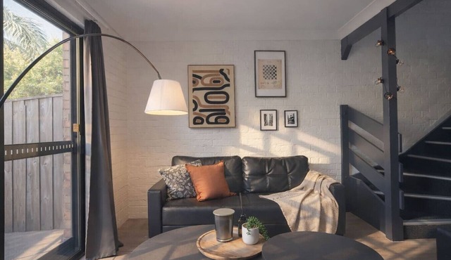 Modern 2BR Townhouse Walk 2 Shops | Pool + Parking