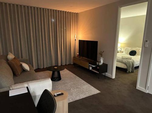 Modern Griffith Apartment