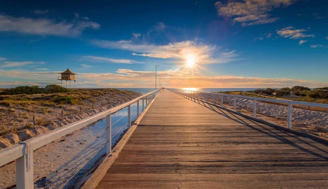 Modern Semaphore Vibe - Close to the Coast