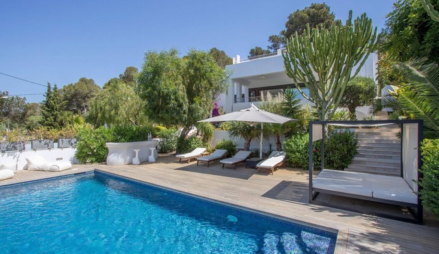 My Rental Homes - Villa Ilona with pool and sea view