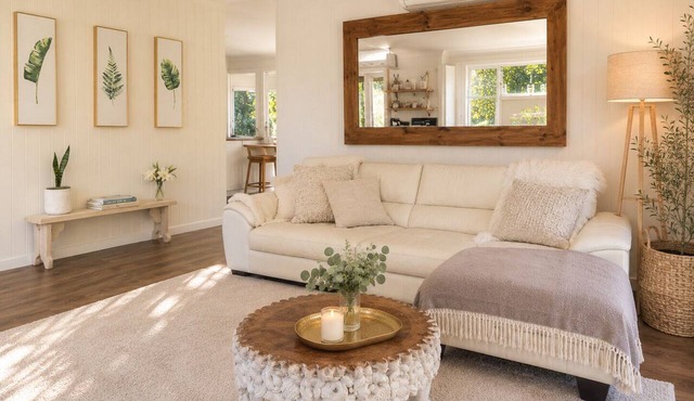 NEW Luxe Farm Stay with Animals, Firepit, Fresh Eggs & Beach near Terrigal