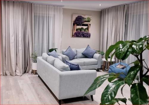 Newly built cozy double storey 3 bed room house at Prospect.
